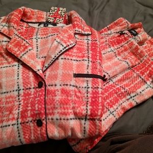 Ellen Tracy Cozy Notched Collar 2 Piece Pajama Set Size Medium, multi PLD